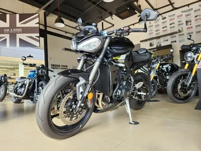 Street Triple 765 RS Test Ride 25/25