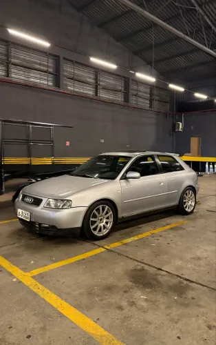 Audi A3 1.8 Turbo 3P Mec. 1998