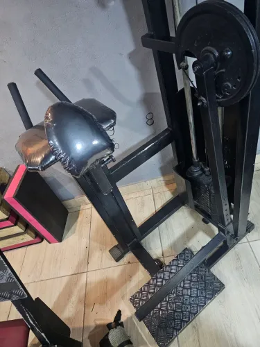 Aparelho para glúteo