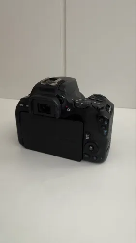 Câmera Canon EOS SL3