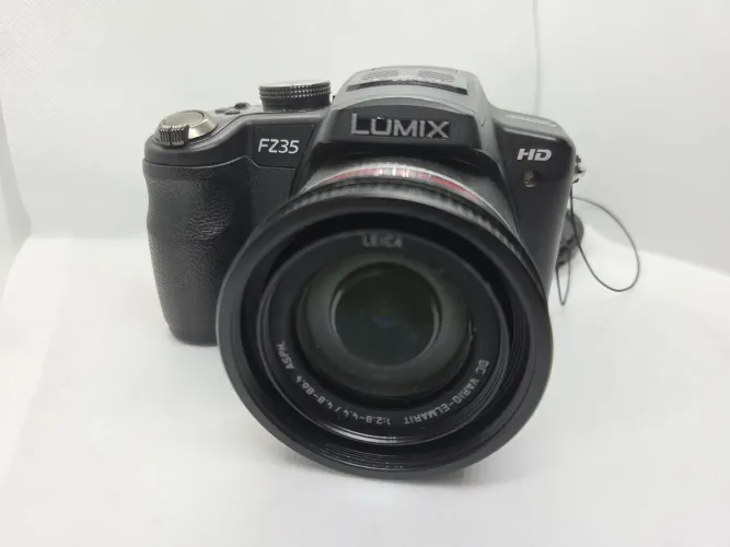 Câmera Panasonic Lumix FZ35