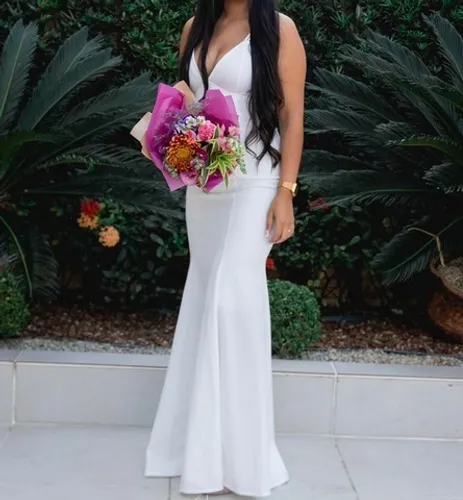 Vestido branco de noiva sereia