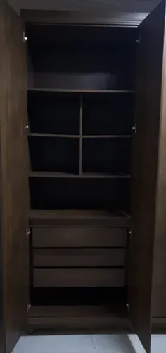 Vendo guarda roupa solteiro novo