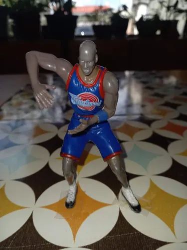 Boneco Michael Jordan Space Jam