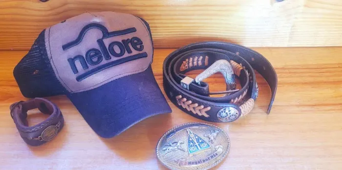 Cinto Country, Fivela, Pulseira e Boné Chapéu Nelore