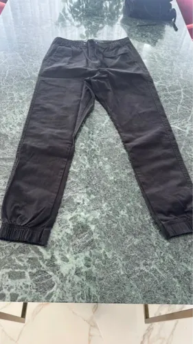 Calça Jogger Preta - Tamanho 36