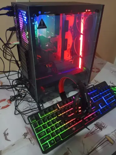 Computador Top Placa Mãe Proc i5 Mem 16GB SSDNvme M2 128GB culer RGB Teclado Mouse Headset