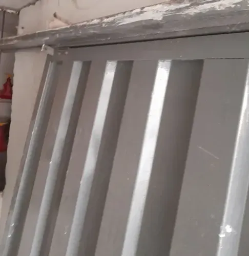 Portão de ferro com trilho chapa 18