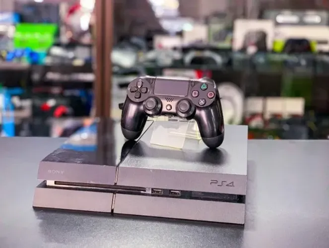 PlayStation 4 01 TERA 01 Controle s/fio + 01 jogo fisico Revisado Usado