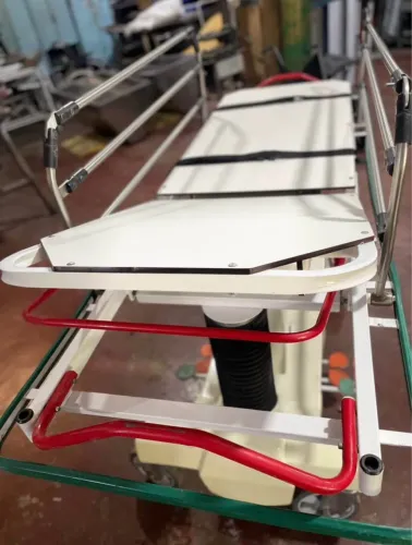 Maca Hospitalar com Estrutura Robusta e Ajustável