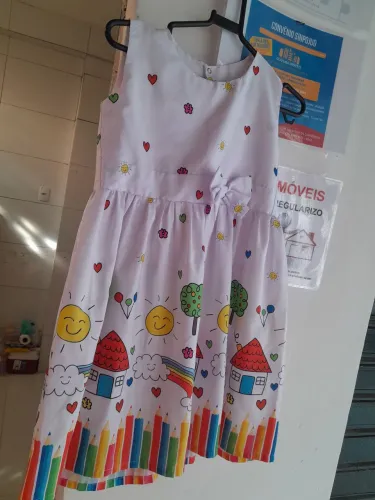 Vestido infantil menina - desenhos coloridos