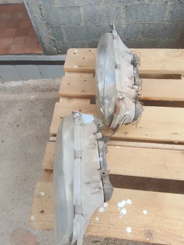 Farol traseiro completo Ford fiesta 96 esquerdo e direito 