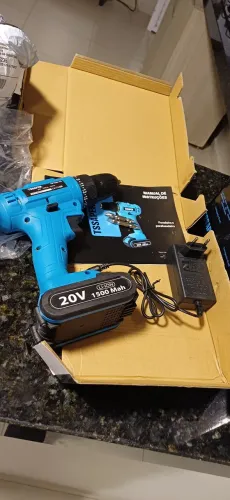 Parafusadeira e furadeira potente 