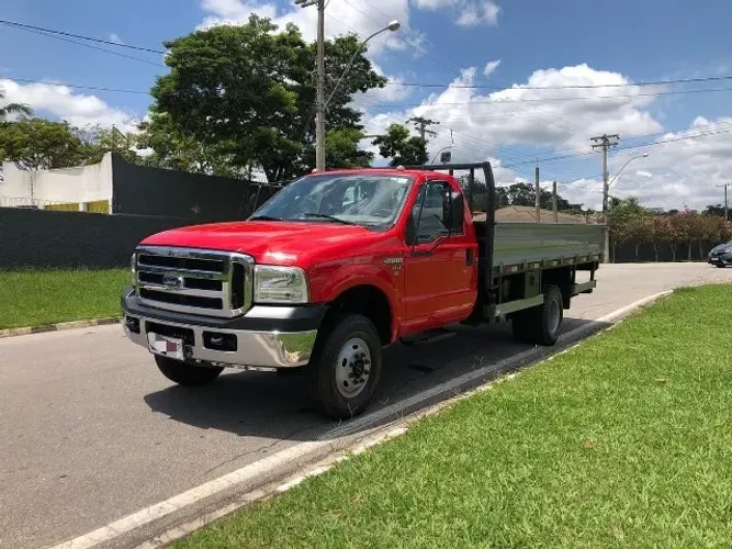 F4000 2016 2P 4X4 Carroceria 