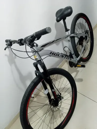 Bicicleta Houston Aro 29 - Freio a Disco