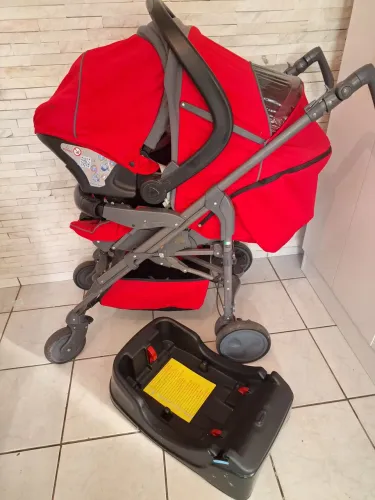 Trio Chicco Carrinho, base e bebê conforto 