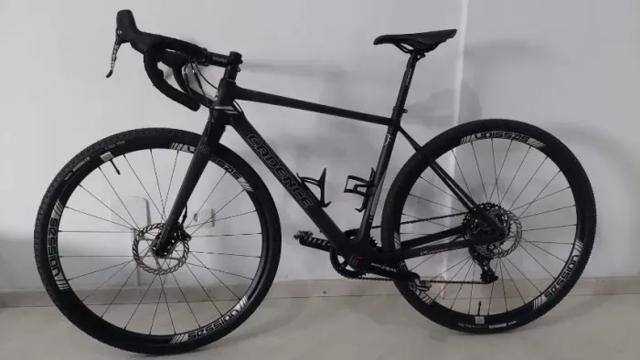 Bicicleta GRAVEL quadro de Carbono