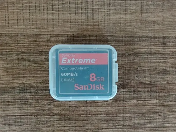 Cartão de memória Compact Flash Sandisk Extreme 8GB