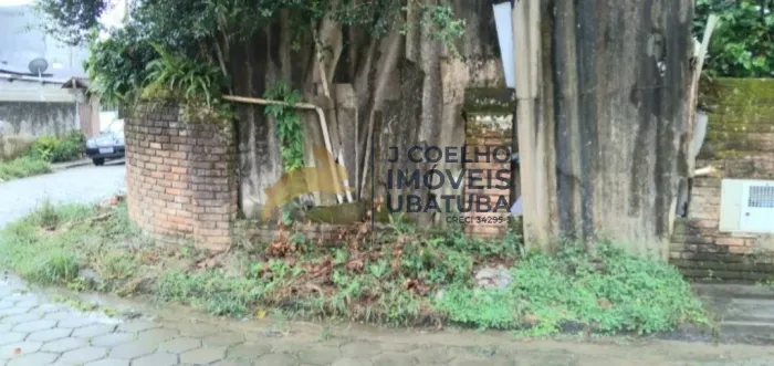 Terreno a venda em Ubatuba-SP.