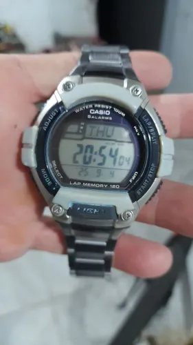 Vendo um relógio casio solar 