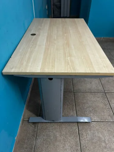 Mesa de atendimento 140x80cm 3 unidades