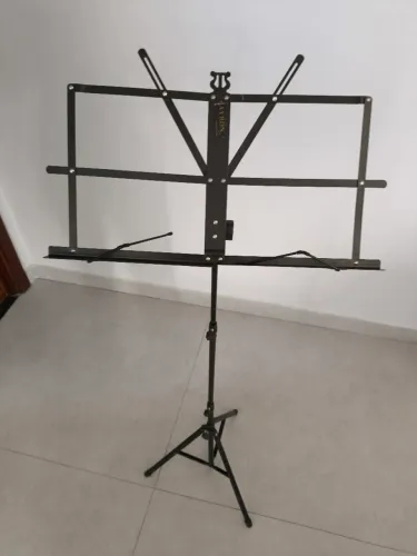 Estante para Partitura AYRON