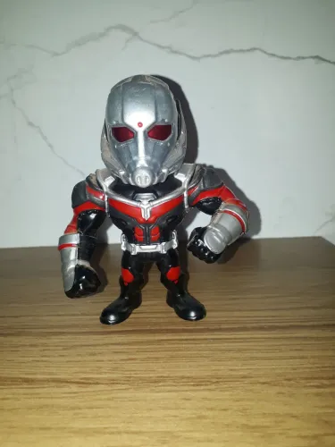 Miniatura Ant-Man