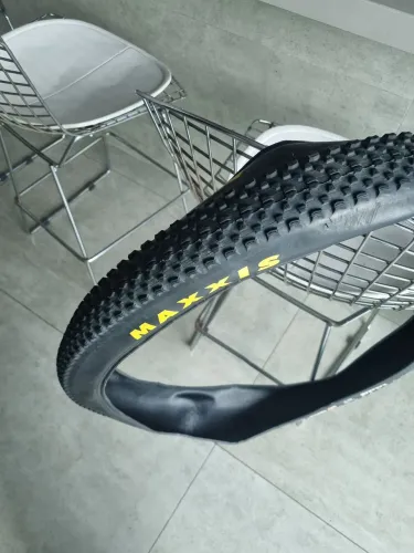 Par de pneus maxxis ikon exo tr