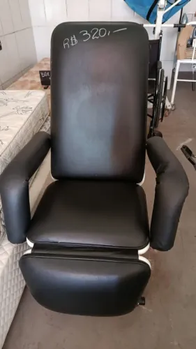 Poltrona Reclinável