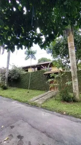 //Linda Mansão com piscina e quintal amplo no Parque das Laranjeiras 