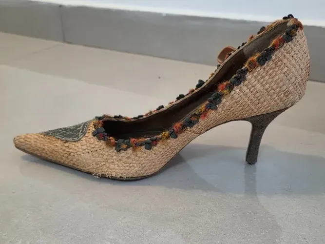 Sapato feminino - Scarpin palha