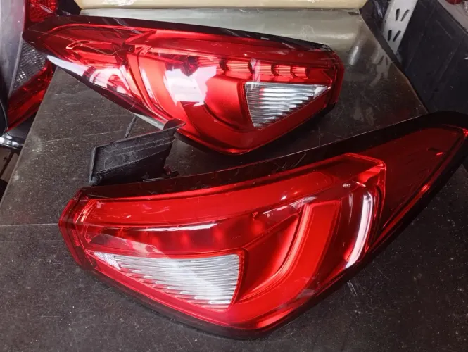 Par De Lanterna Fiat Cronos 2019 A 2025 Original 