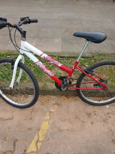 Bicicleta aro 24 18 marchas Branco e Rosa