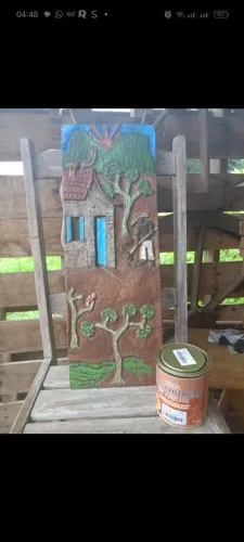 Quadro escupido a mão