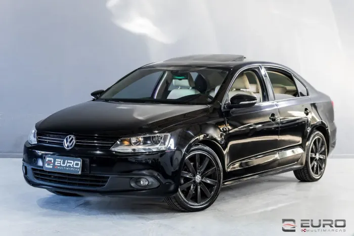 Volkswagen Jetta Comfortline 2.0 T.flex 8V 4P Tipt. 2013