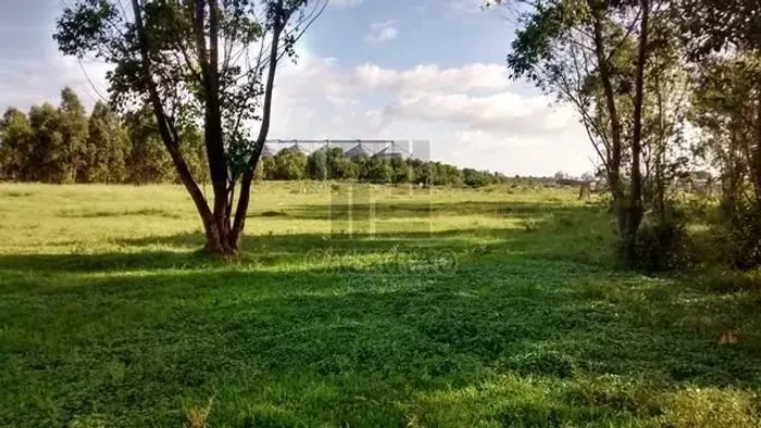 Terreno à venda no bairro Três Vendas