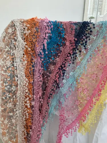 Lenços de Renda Coloridos - Elegância e Charme!