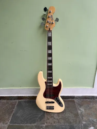 Jazz Bass 5 cordas Luthier