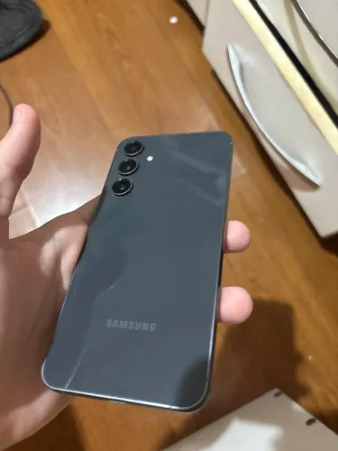 S23 FE 256gb perfeito sem nem uma marca d uso e com caixa