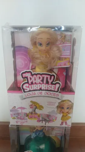 Boneca Miss Party Surprise Loja de Doces - Mônica