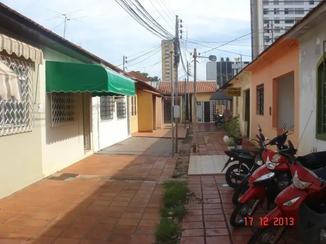 CASA COMERCIAL R. DOM AQUINO - PENULTIMA DA VILA
