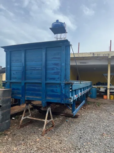 VENDO CARROCERIA DE 6.5 MT