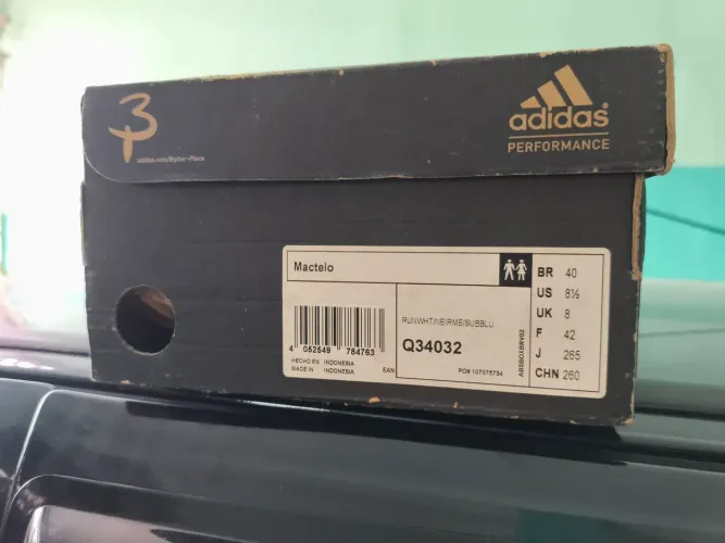 SapaTênis original Adidas 