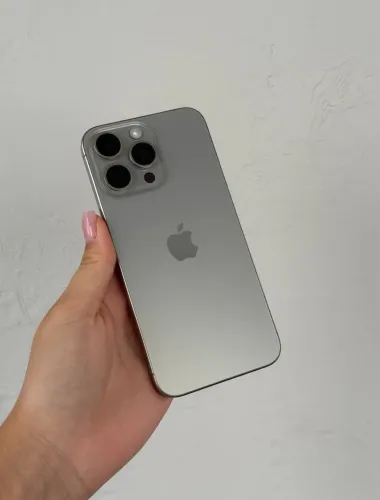 iPhone 15 Pro Max 256GB Impecável