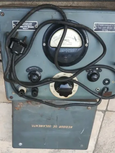 Raríssimo Medidor de Isolamento UHP BN1950, Rohde SCHWARZ alemão!