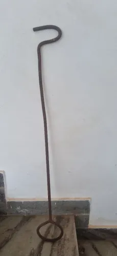 Antigo Puxador de Ferro para Porta de Aço Comercial