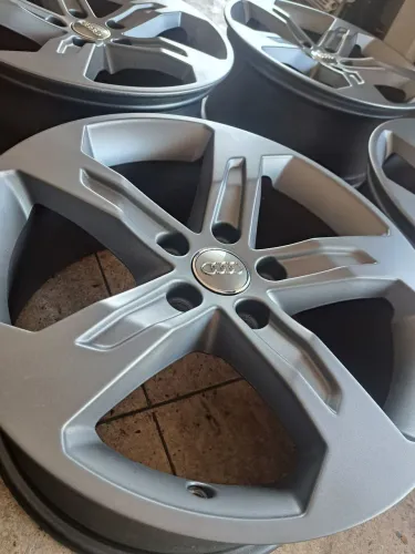 Rodas Originais Audi A3 2021 Aro 17 furação 5x112