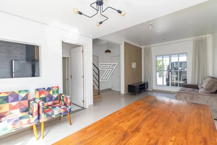 Sobrado com 3 Quartos , 1 suíte à venda, 2 vagas 100m² - Neoville