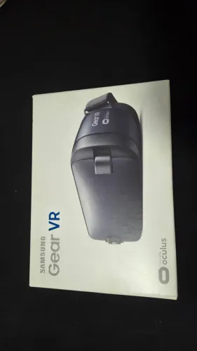 Vendo óculos de realidade virtual, Samsung Gear VR, nunca usado.