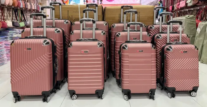 Malas de viagem rosa - OMEGA